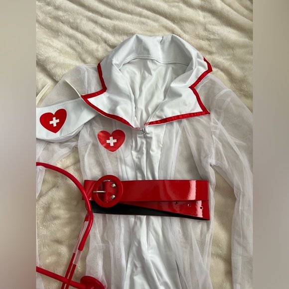 Nurse lingerie bodysuit with accessories - Picture 2 of 3